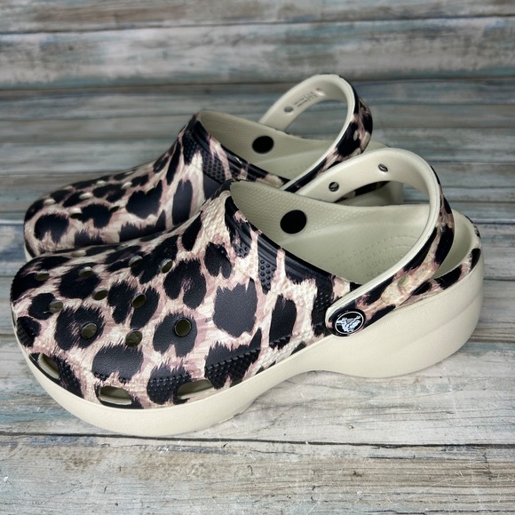 Crocs Classic Platform Animal Remix Clog Leopard Womens Size 7 - Picture 2 of 7